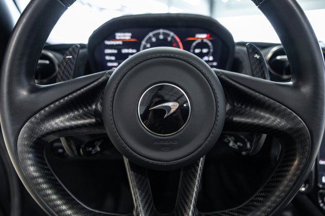 Used 2022 McLaren 720S Performance RWD image 35