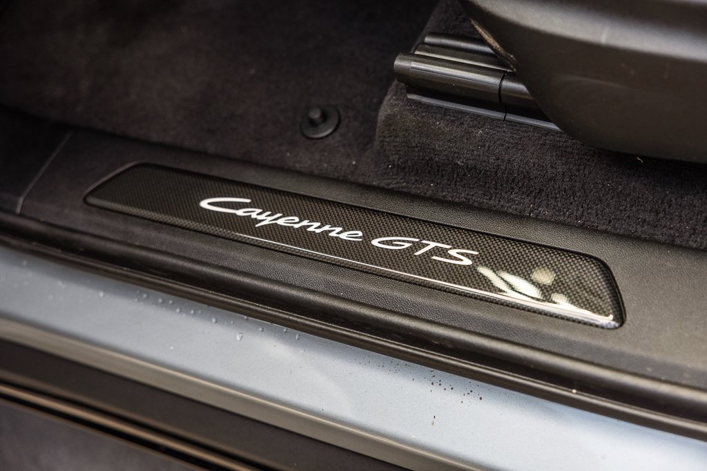 Certified 2025 Porsche Cayenne GTS image 24