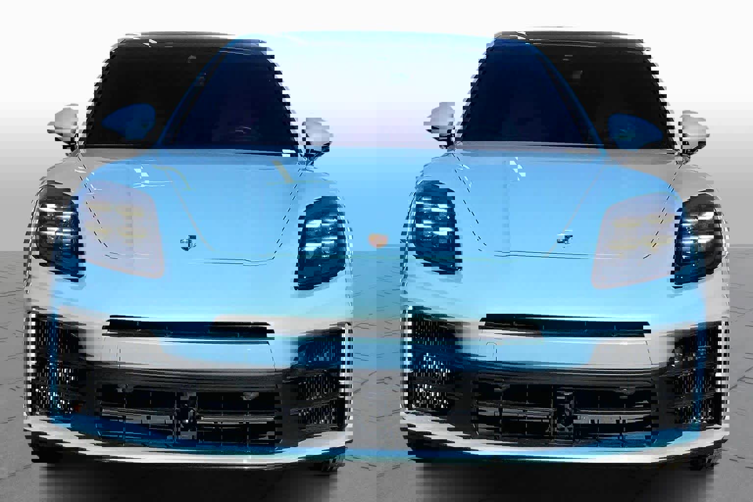 Used 2025 Porsche Panamera 4 image 4