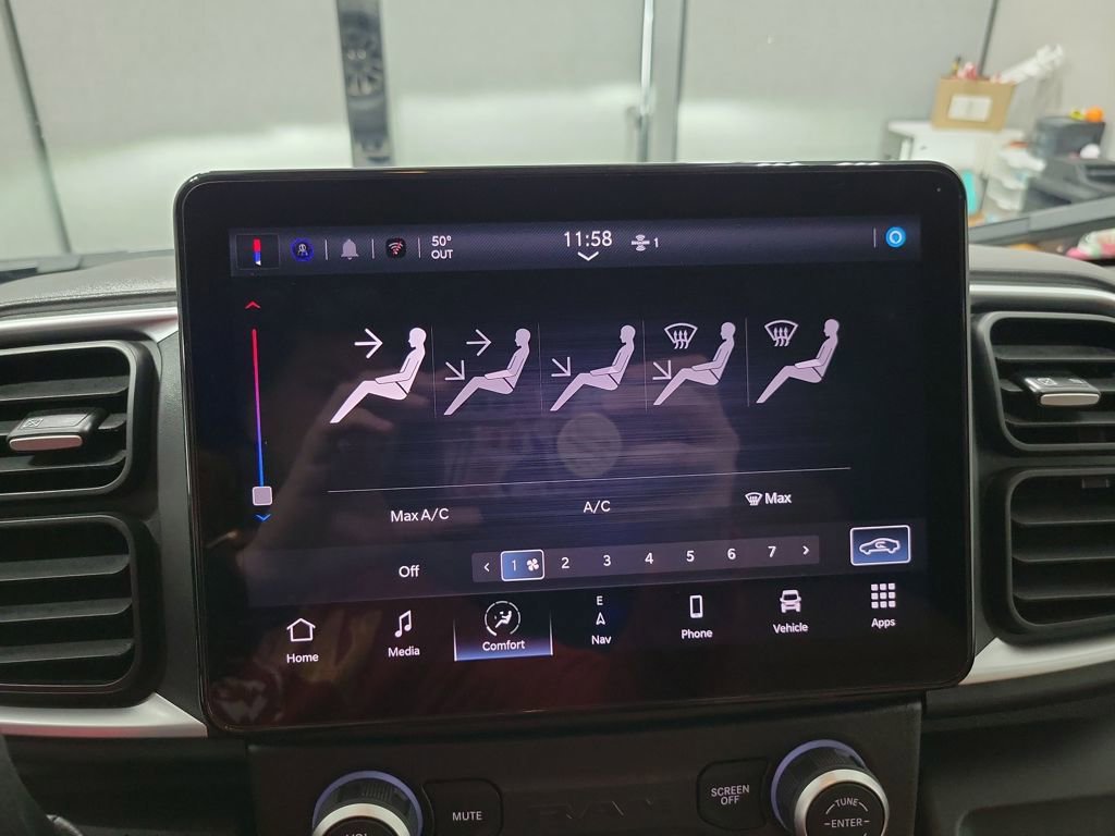 Used 2024 RAM ProMaster 3500 image 27