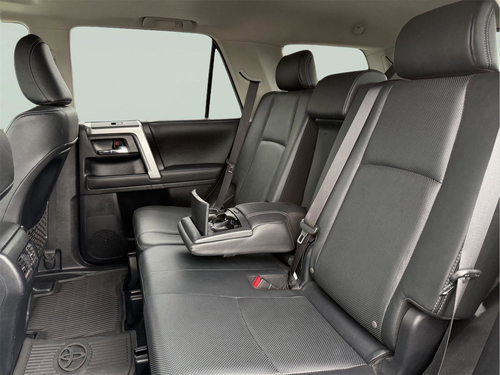 Used 2023 Toyota 4Runner Limited AWD/4WD image 21