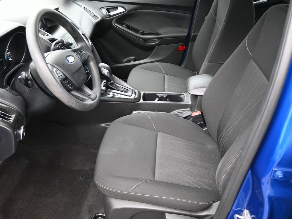 Used 2018 Ford Focus SE image 9