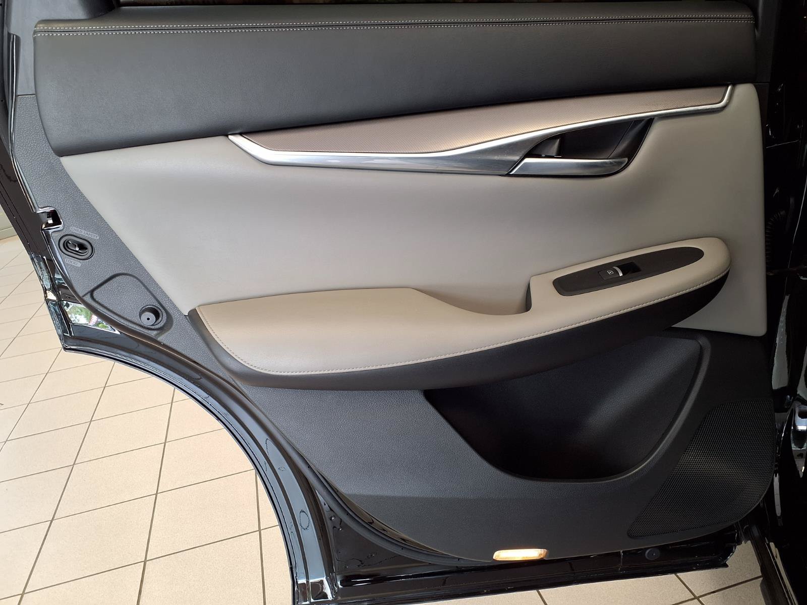 Used 2023 INFINITI QX50 Luxe w/ Cargo Package FWD image 18