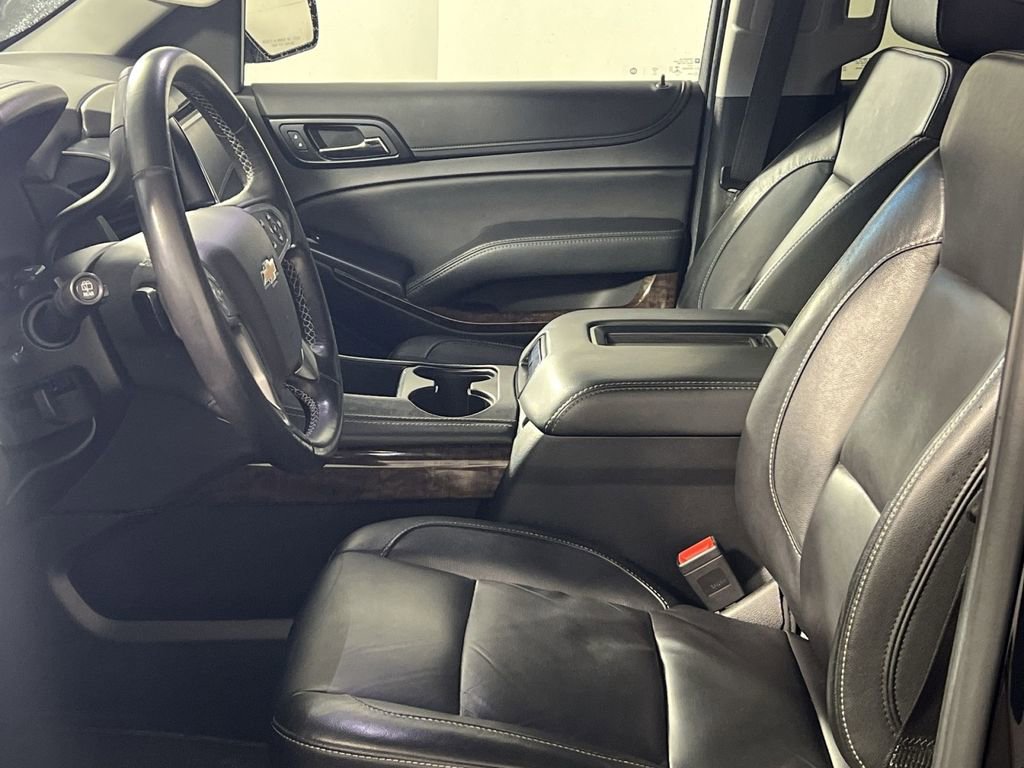 Used 2019 Chevrolet Suburban LT image 13