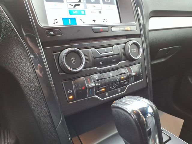 Used 2017 Ford Explorer XLT w/ Equipment Group 202A image 27