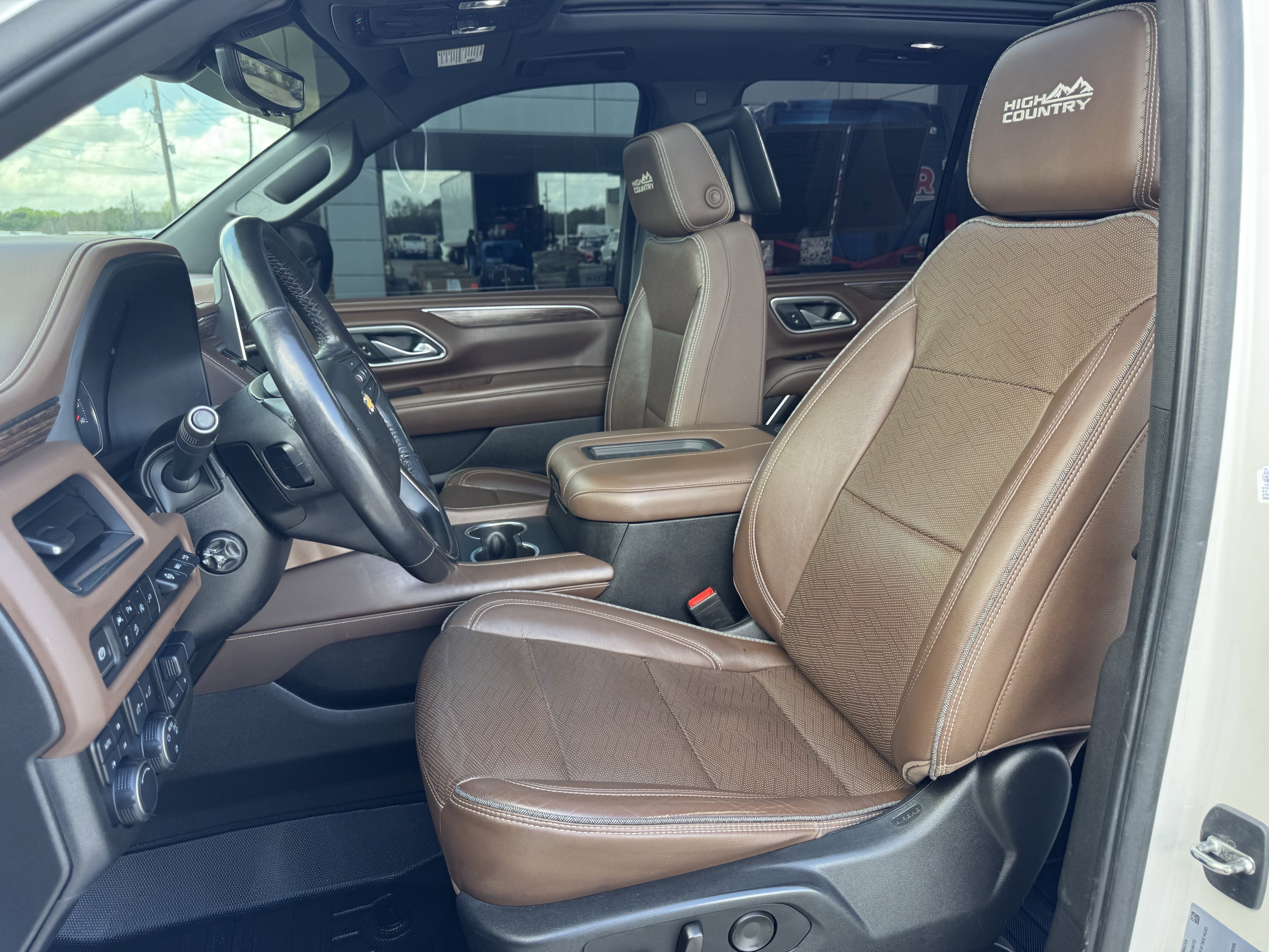 Used 2021 Chevrolet Tahoe High Country w/ Premium Package image 27