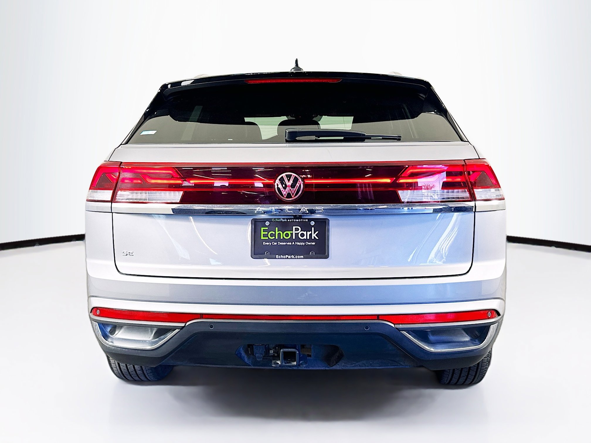 Used 2025 Volkswagen Atlas Cross Sport SE FWD image 7