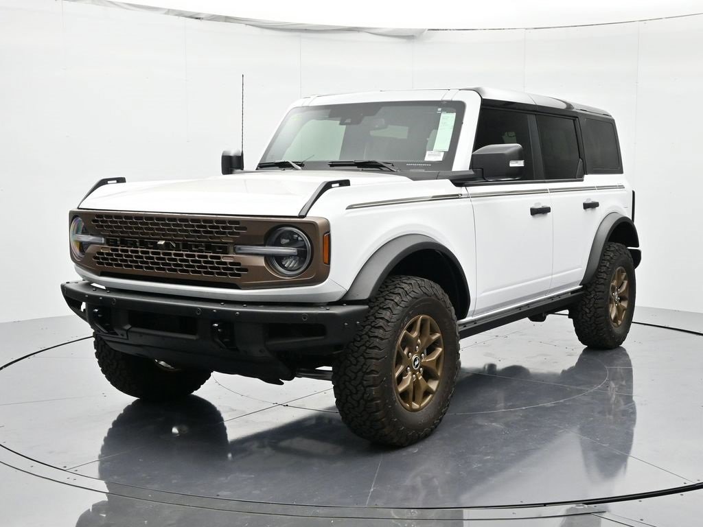 New 2025 Ford Bronco Badlands image 1