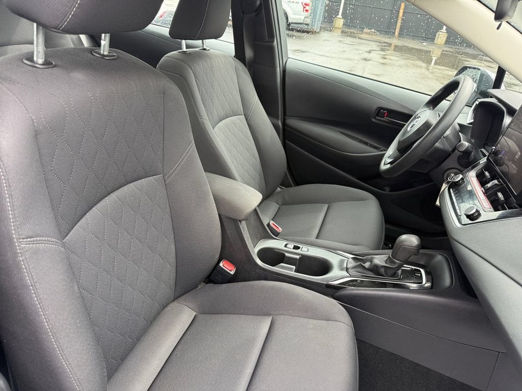 Certified 2025 Toyota Corolla LE FWD image 18