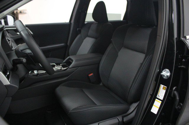 New 2026 Mitsubishi Outlander ES image 7