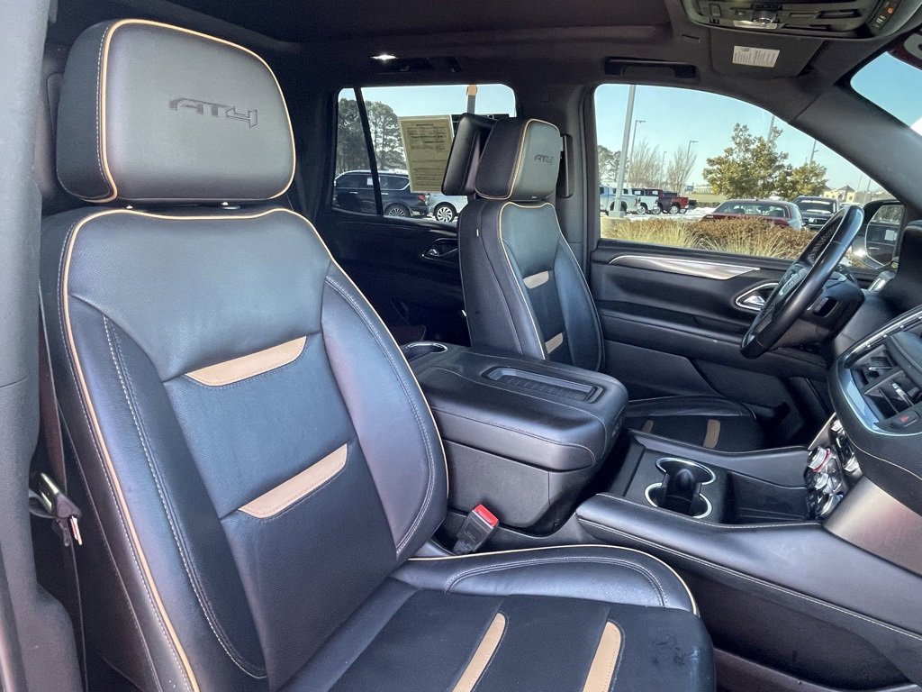 Used 2021 GMC Yukon AT4 w/ AT4 Premium Package image 31