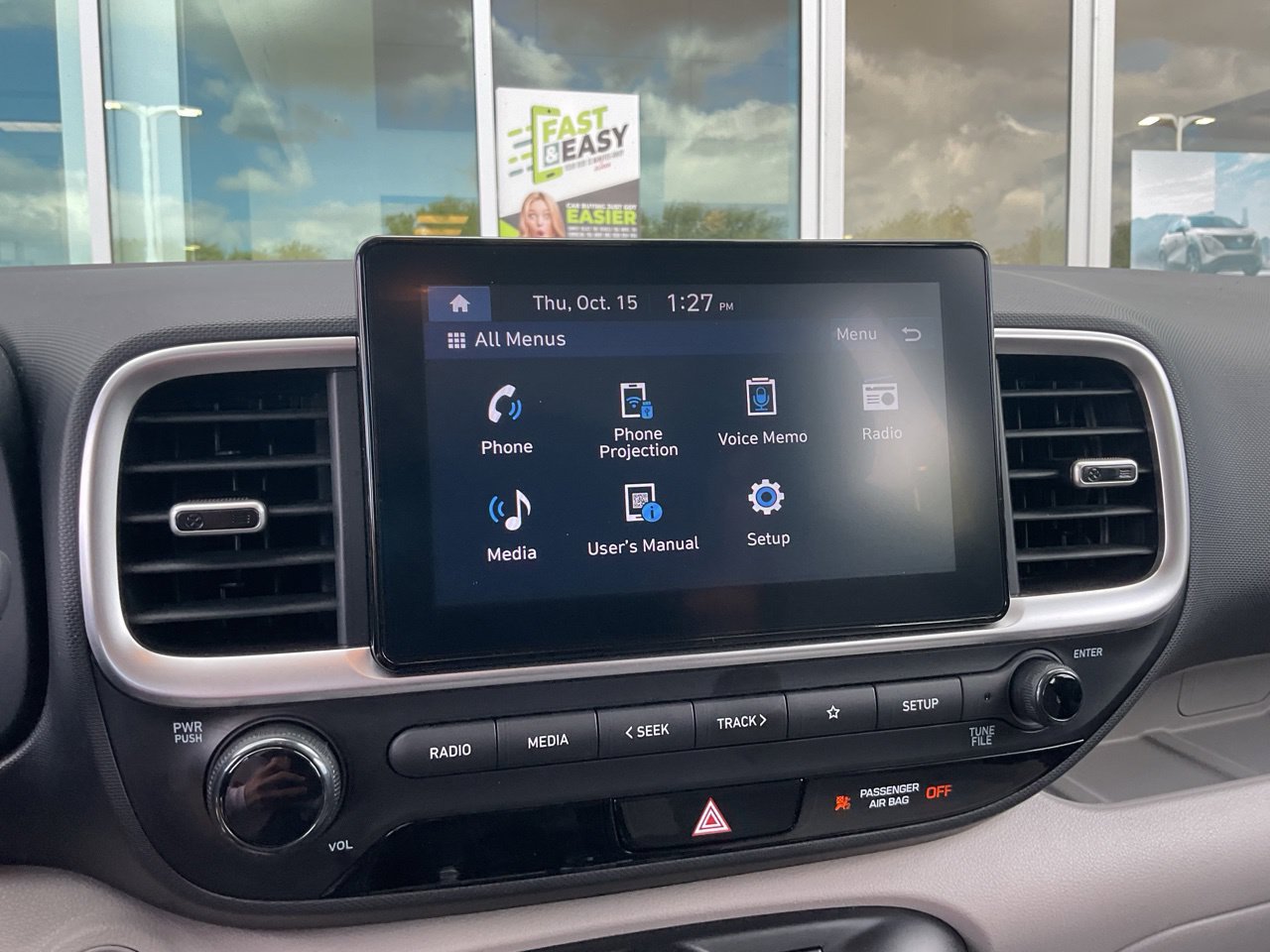 Used 2025 Hyundai Venue SEL FWD image 34
