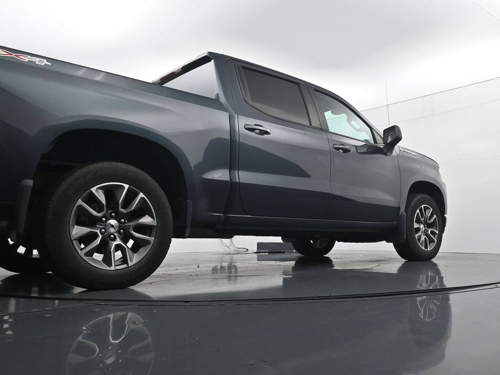 Used 2020 Chevrolet Silverado 1500 RST w/ RST Value Package AWD/4WD image 38