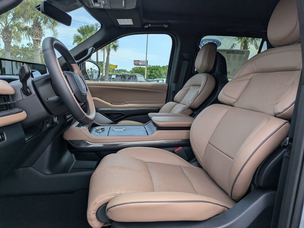 New 2026 Lincoln Navigator Black Label AWD/4WD image 22