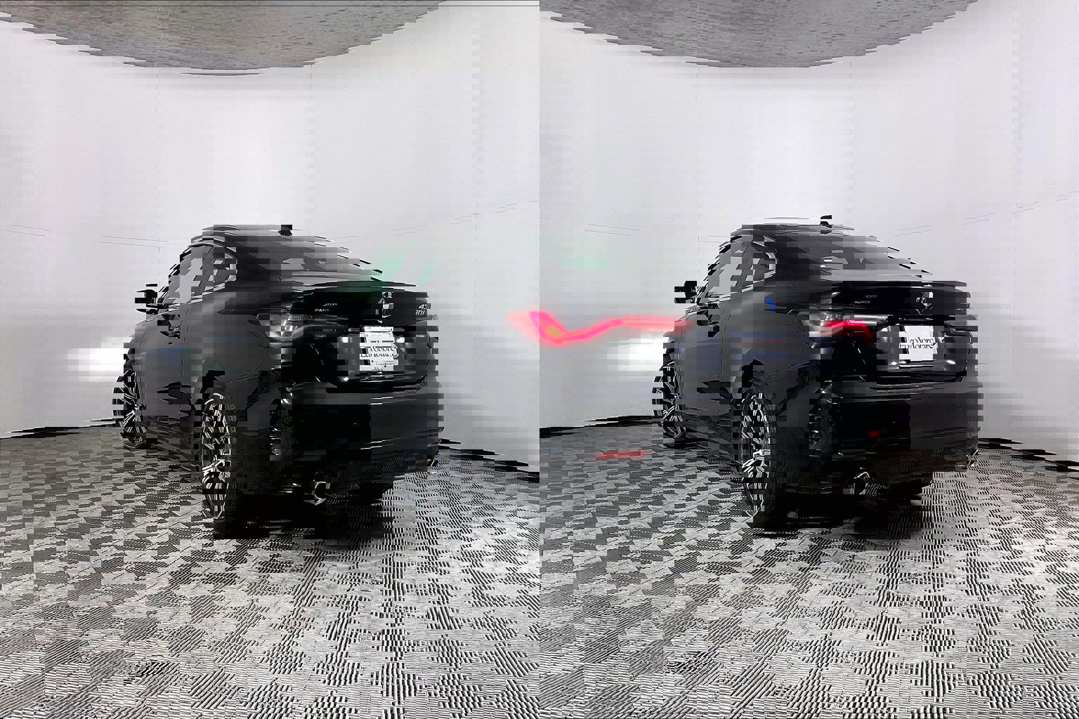 Certified 2024 BMW 430i xDrive Coupe w/ Convenience Package image 4