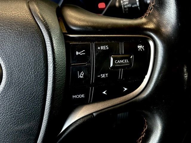 Used 2022 Lexus UX 200 w/ Premium Package image 29