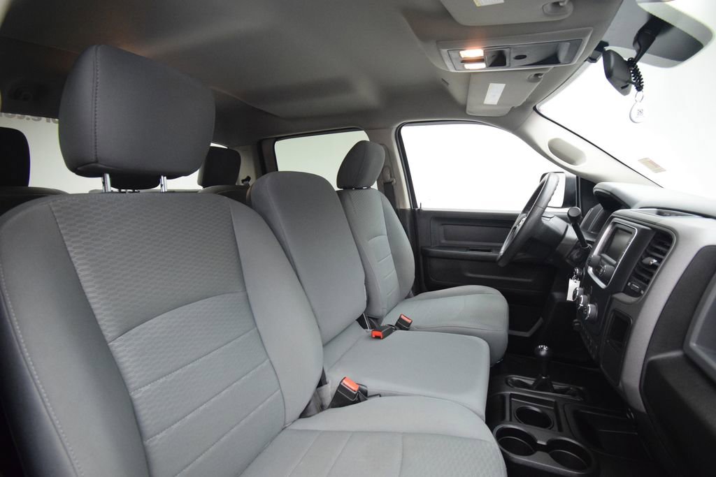 Used 2018 RAM 2500 Tradesman w/ Chrome Appearance Group image 17