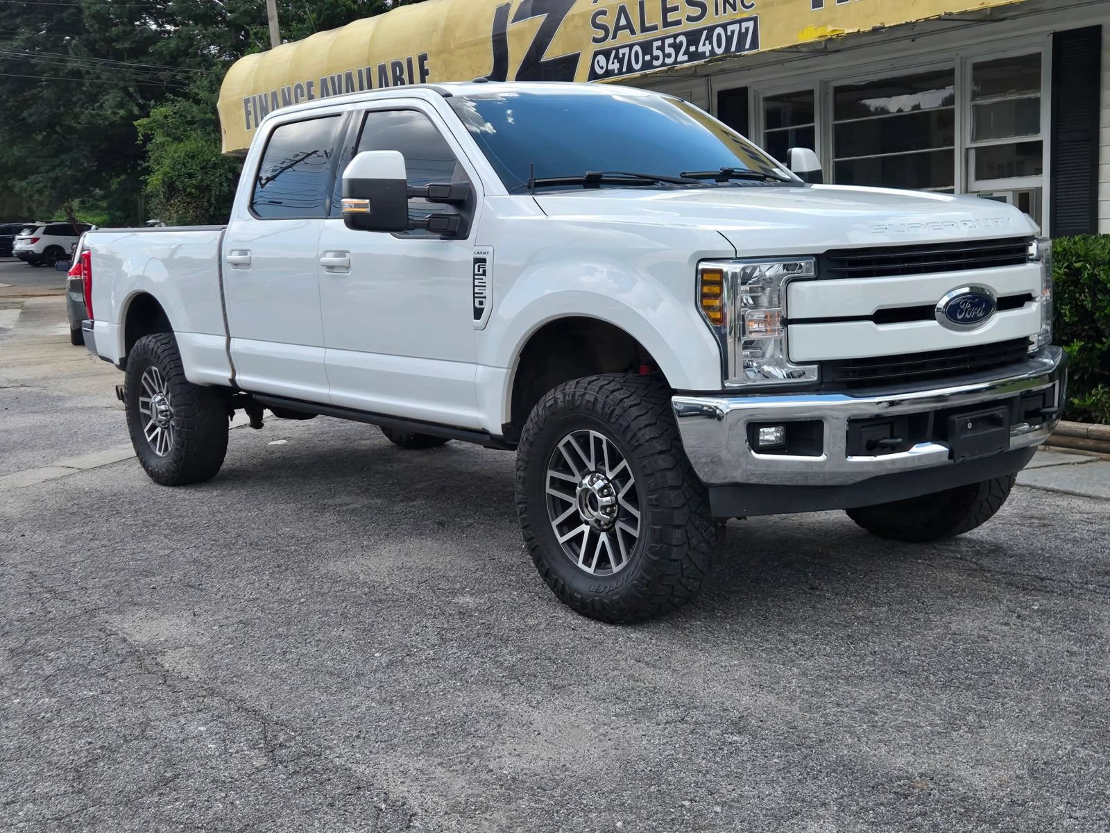 Used 2017 Ford F250 Lariat w/ Lariat Value Package AWD/4WD image 1
