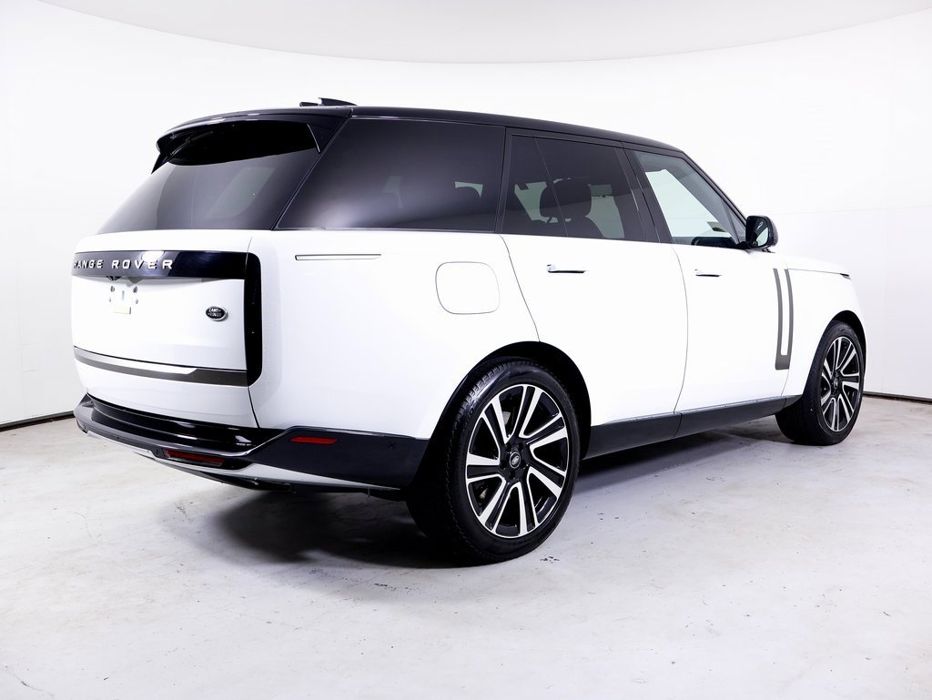 Used 2023 Land Rover Range Rover SE image 28