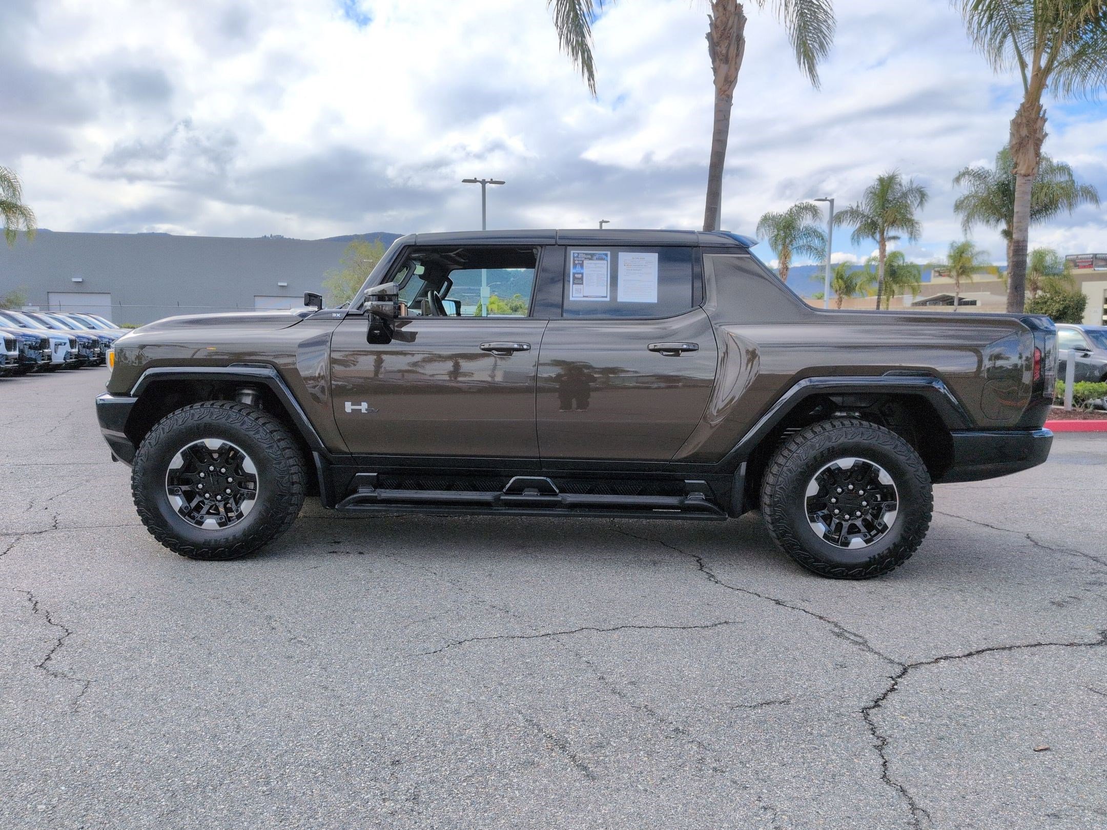 Used 2024 GMC Hummer EV 3X w/ Extreme Off-Road Package image 7