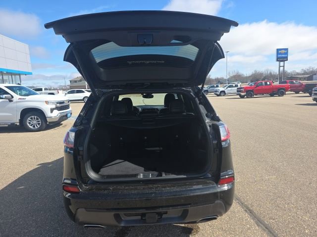 Used 2020 Jeep Cherokee High Altitude image 38