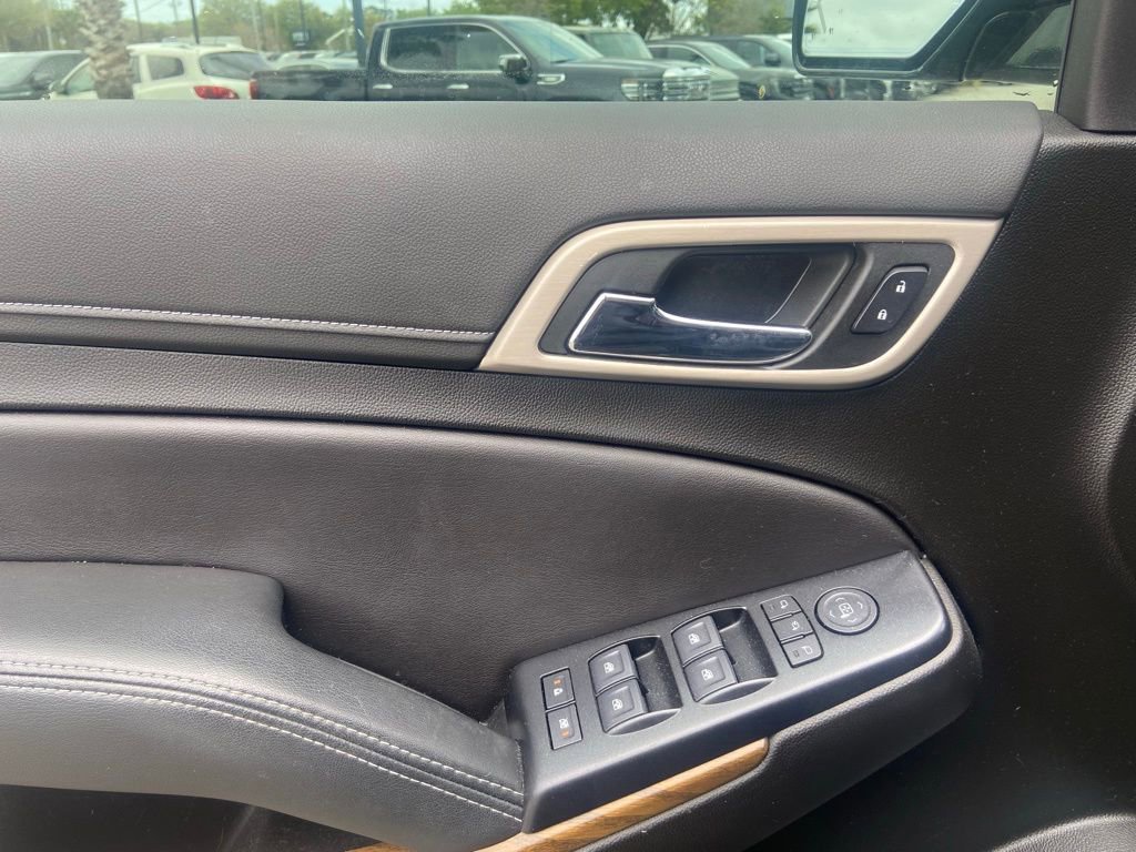 Used 2019 GMC Yukon Denali w/ Denali Ultimate Package image 14