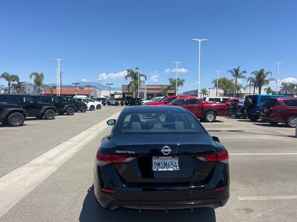 Used 2024 Nissan Sentra S FWD image 7