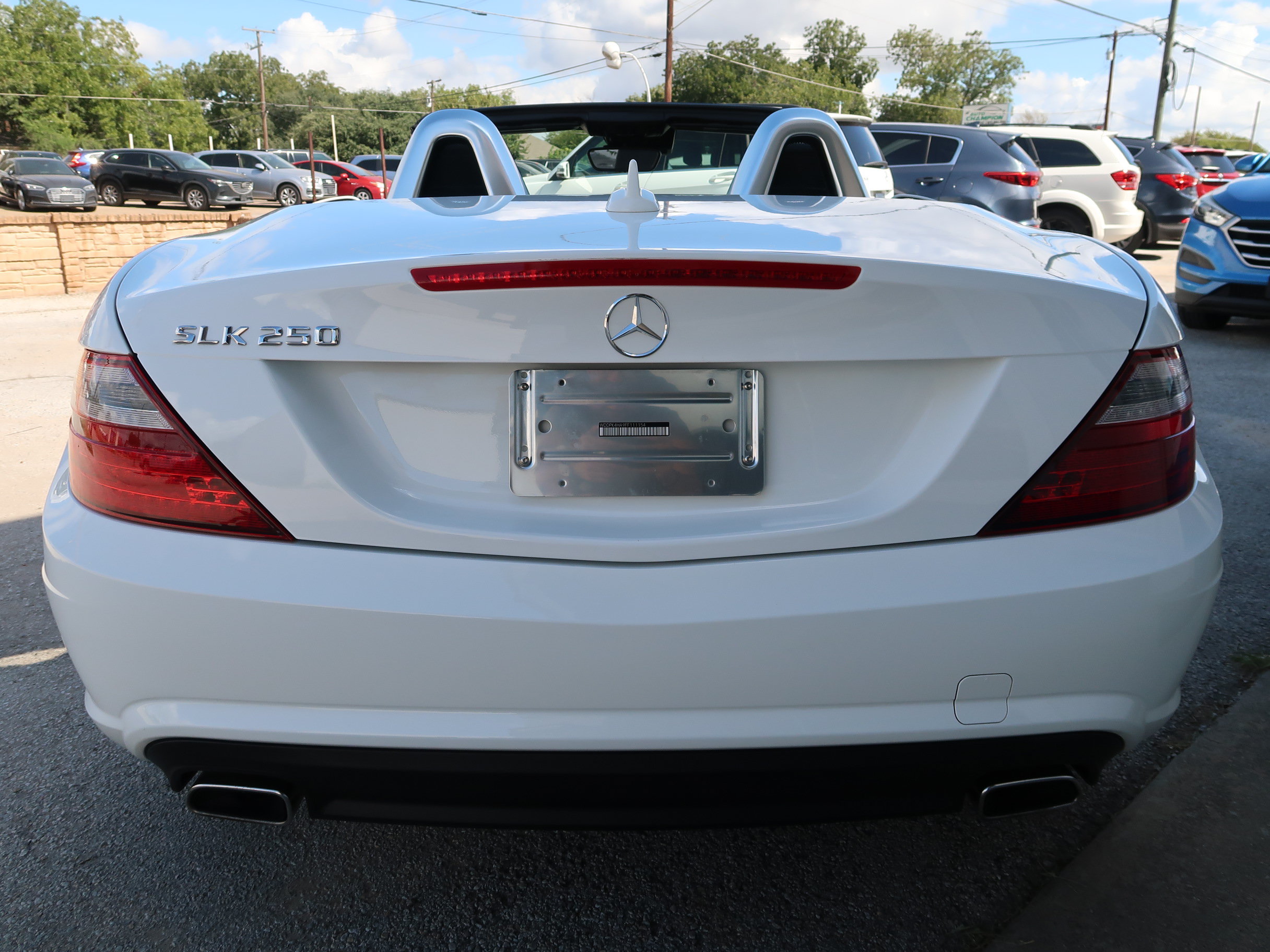 Used 2015 Mercedes-Benz SLK 250 image 11