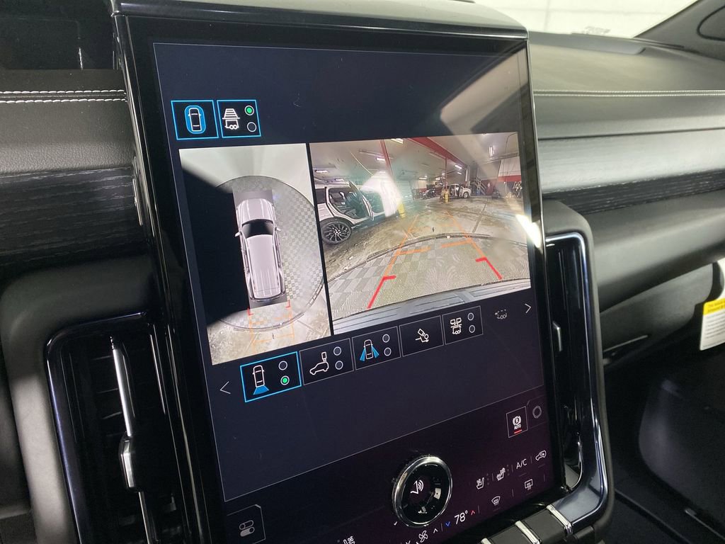 New 2026 GMC Yukon AT4 Ultimate w/ LPO, Floor Liner Package image 15