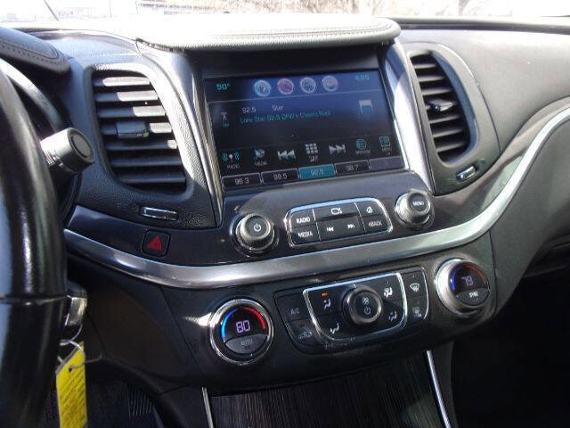 Used 2017 Chevrolet Impala LT image 11