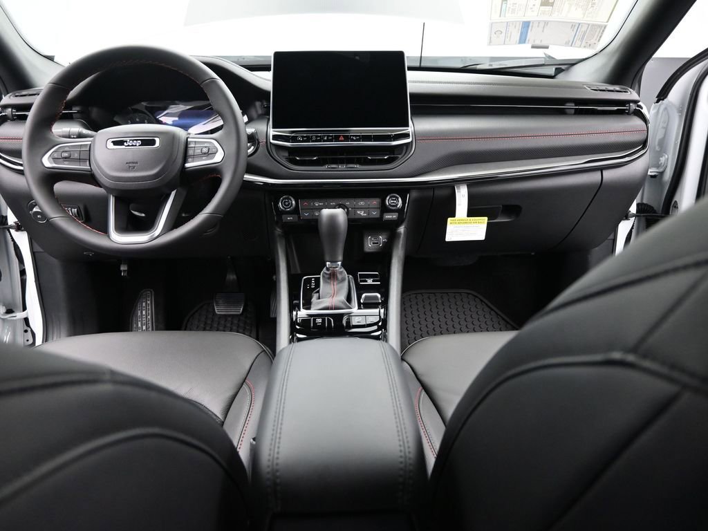 New 2026 Jeep Compass Trailhawk image 24