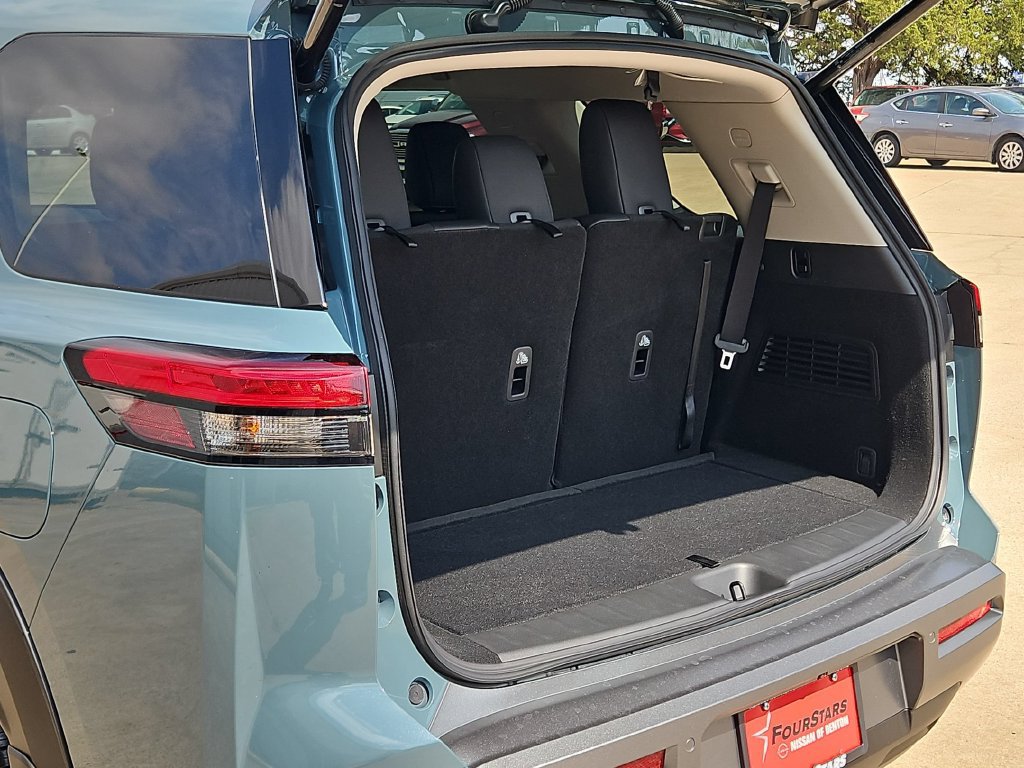 New 2026 Nissan Pathfinder SL FWD image 26