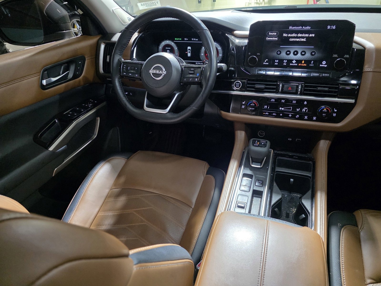 Used 2023 Nissan Pathfinder Platinum image 15