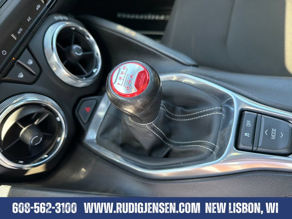 Used 2018 Chevrolet Camaro SS RWD image 24