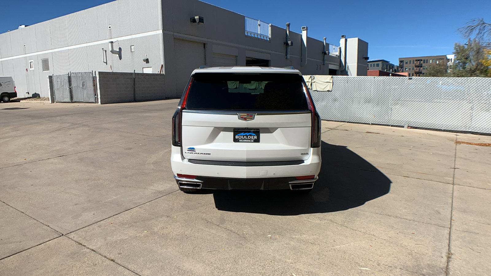 Used 2022 Cadillac Escalade Luxury image 4