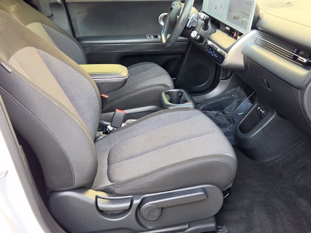 Used 2024 Hyundai Ioniq 5 SEL RWD image 28