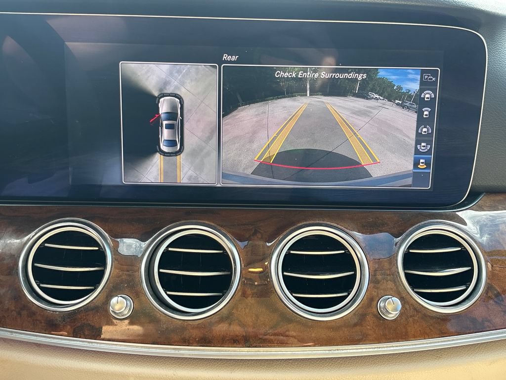 Used 2017 Mercedes-Benz E 300 image 26
