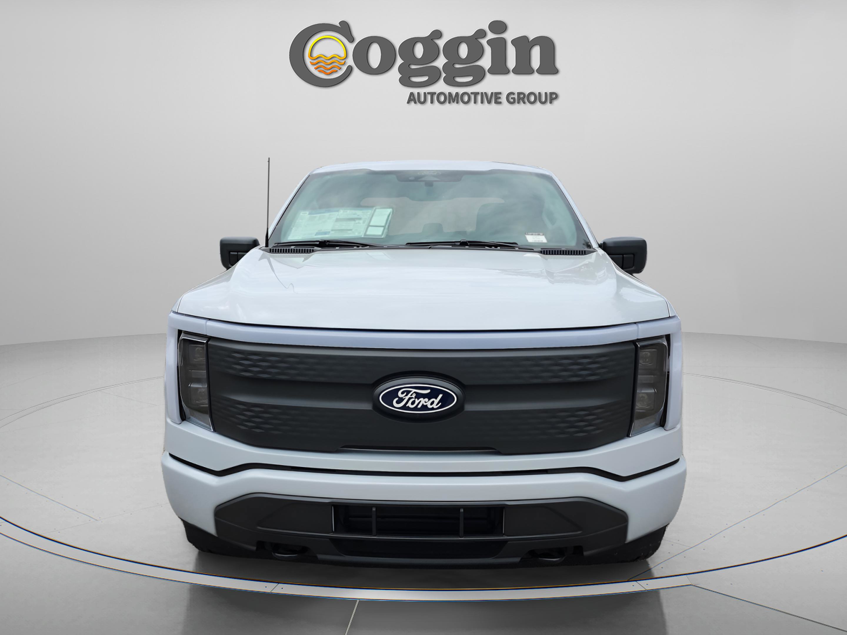 New 2025 Ford F150 Lightning XLT image 8