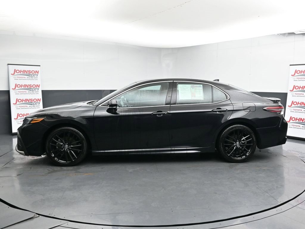 Used 2023 Toyota Camry XSE image 5