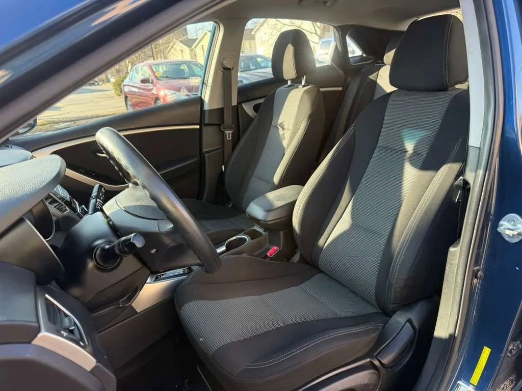 Used 2016 Hyundai Elantra GT image 11