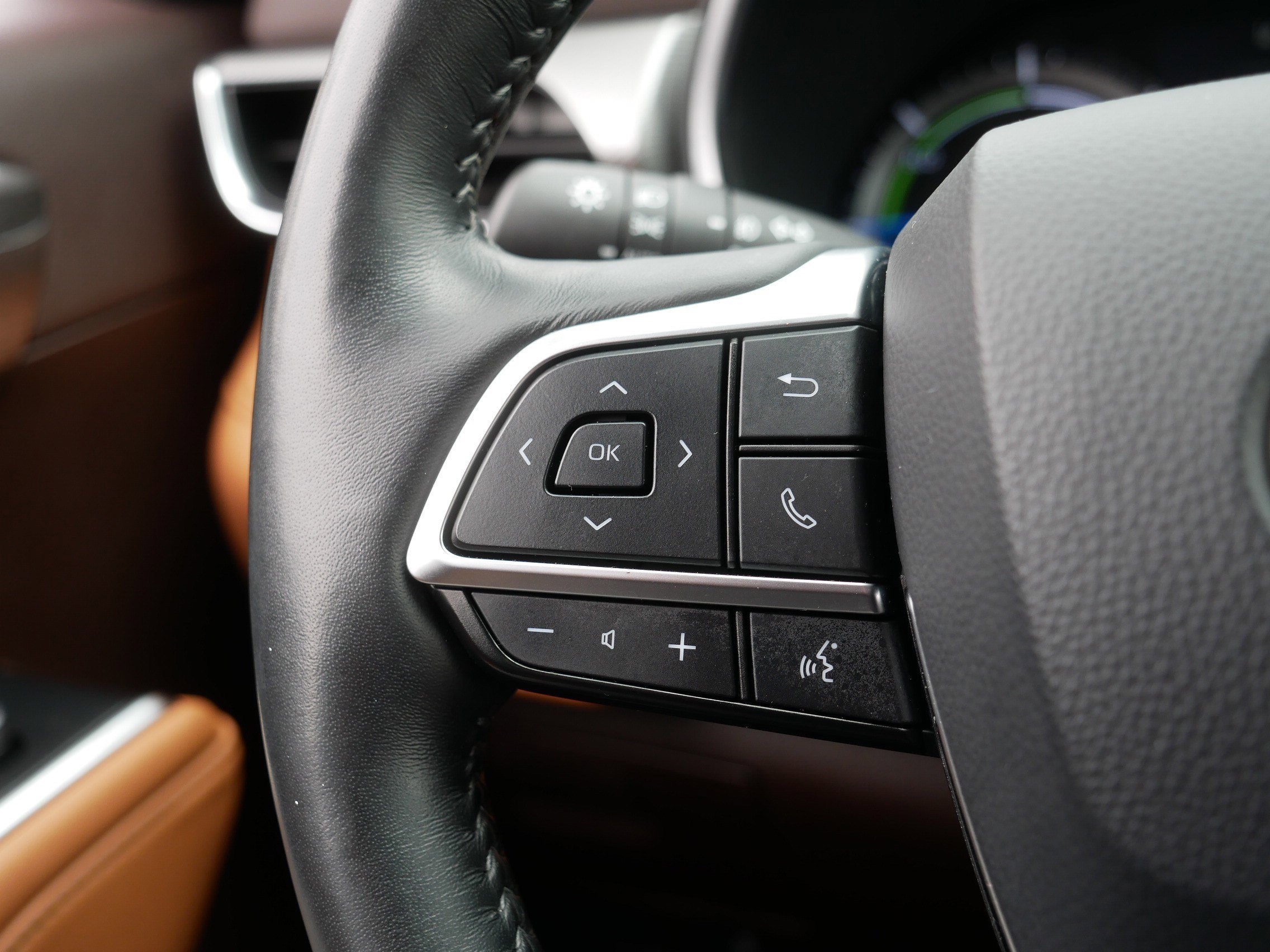 Used 2020 Toyota Highlander Platinum AWD/4WD image 28