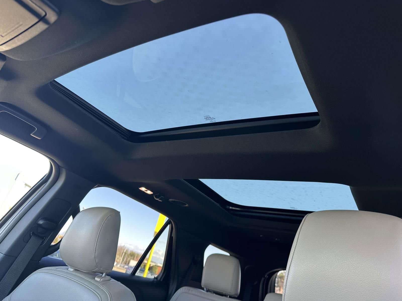 Used 2019 Ford Explorer Limited AWD/4WD image 19