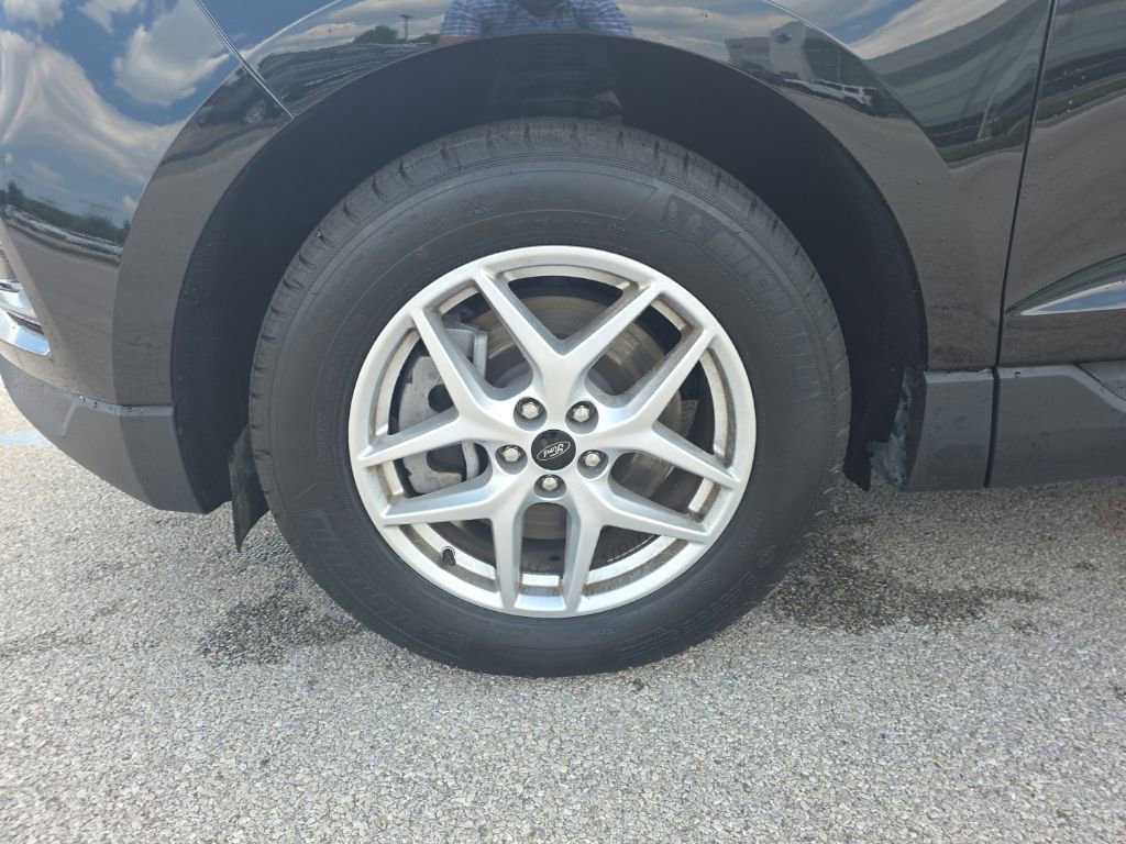 Used 2024 Ford Edge SEL image 9