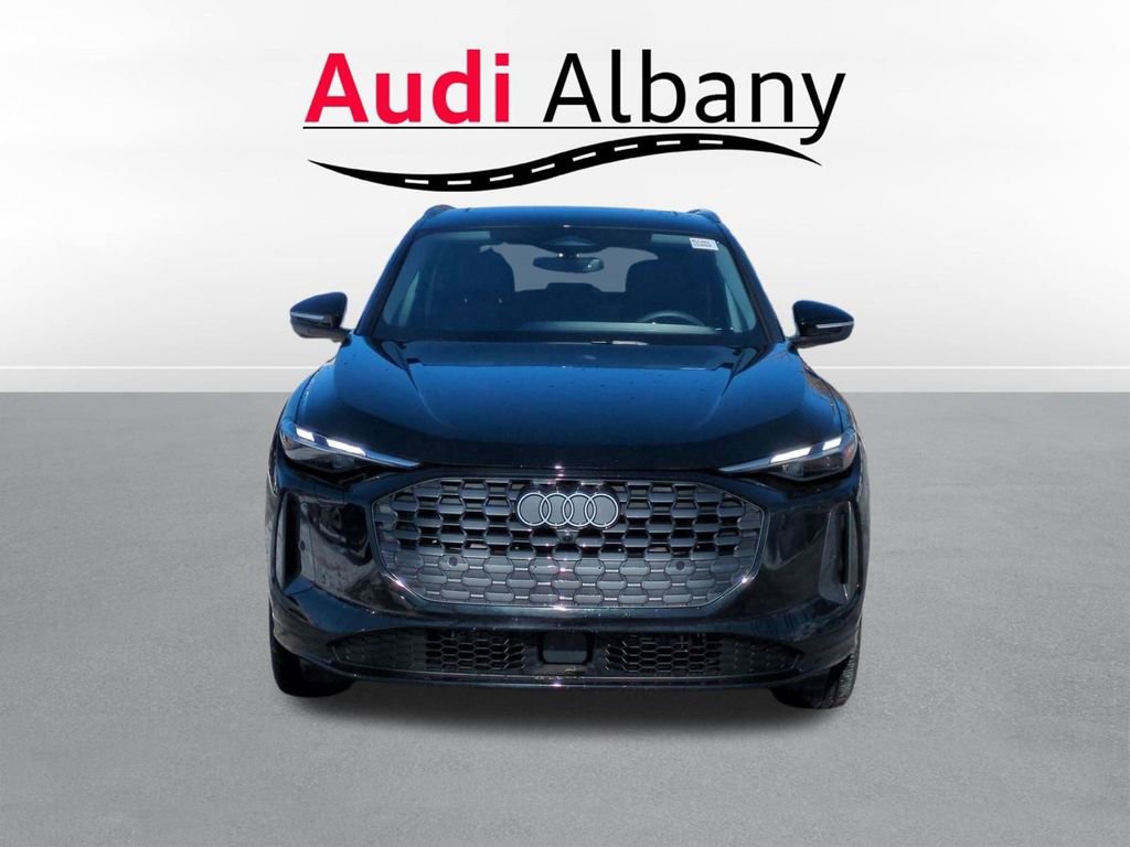 Certified 2025 Audi Q5 Premium image 9