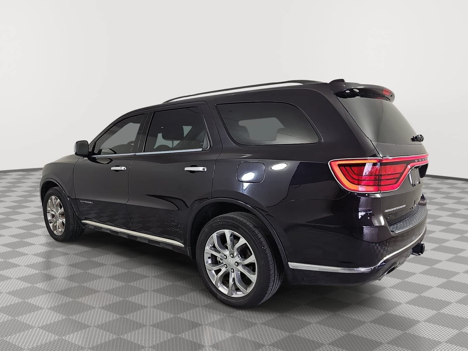 Used 2018 Dodge Durango Citadel w/ Technology Group AWD/4WD image 6