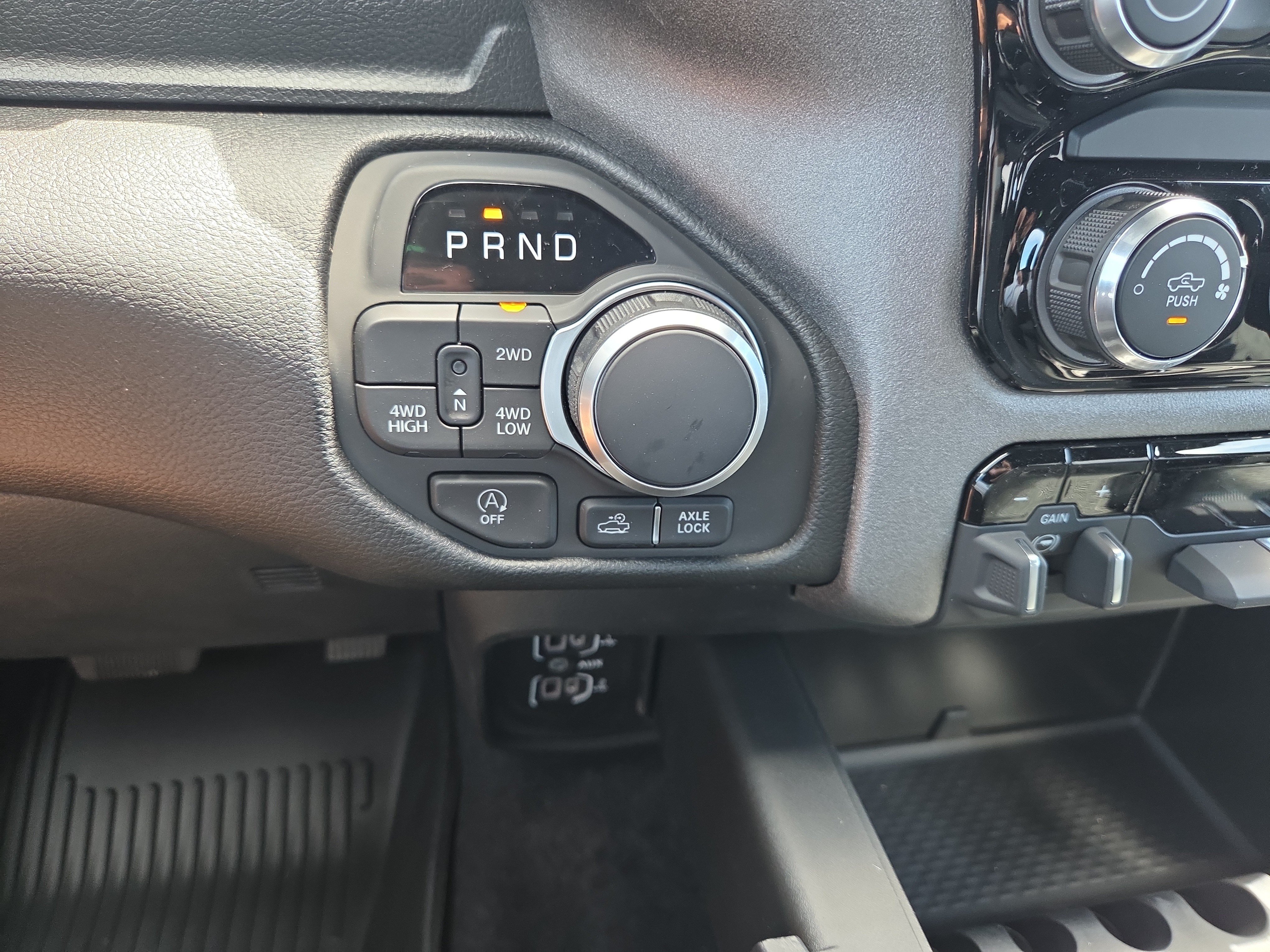 New 2026 RAM 1500 Warlock AWD/4WD image 12