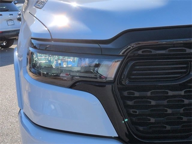 New 2026 RAM 1500 4x4 Crew Cab image 9