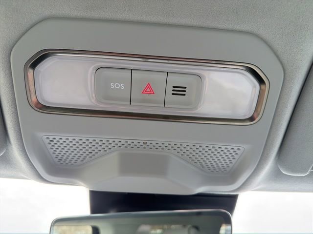 Used 2024 Rivian R1S Adventure image 61