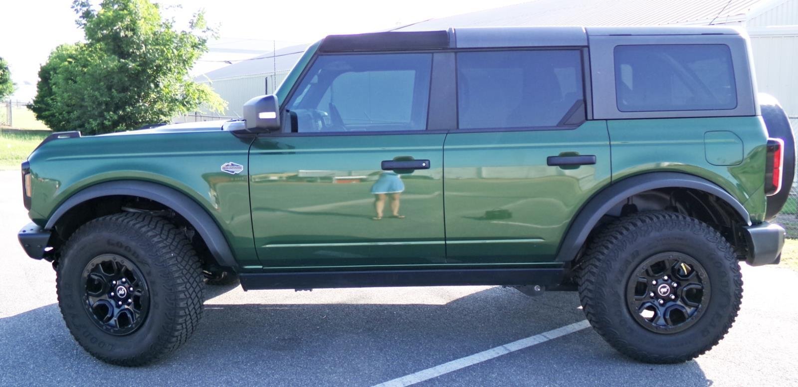 Used 2024 Ford Bronco Wildtrak AWD/4WD image 2