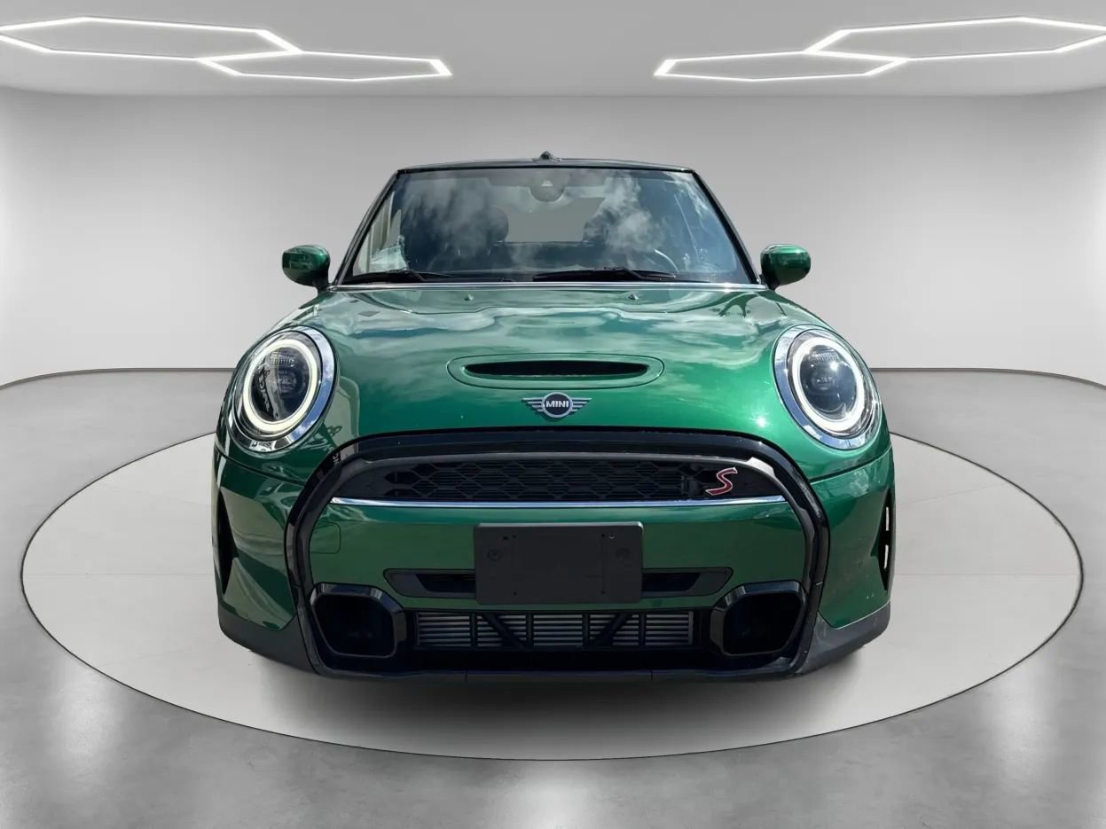 Used 2024 MINI Cooper S image 2